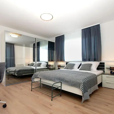 Ferienvilla Mit Privatem Pool By Interhome Pola