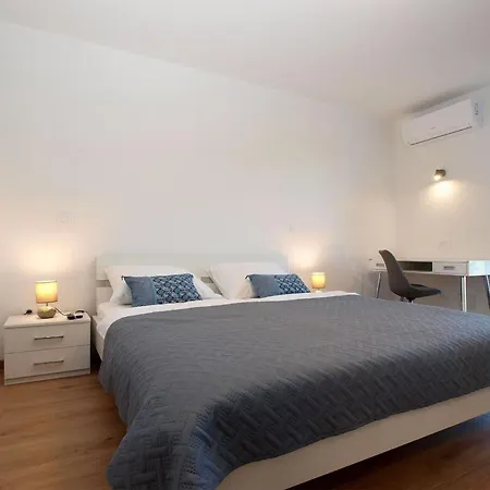 Ferienvilla Mit Privatem Pool By Interhome *