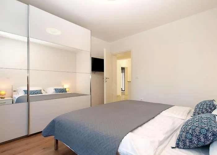 Feriehus Ferienvilla Mit Privatem Pool By Interhome