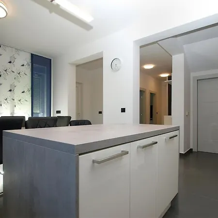 Semesterbostad Ferienvilla Mit Privatem Pool By Interhome *