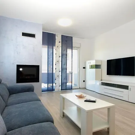 Vakantiehuis Ferienvilla Mit Privatem Pool By Interhome *