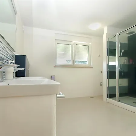 Vakantiehuis Ferienvilla Mit Privatem Pool By Interhome *