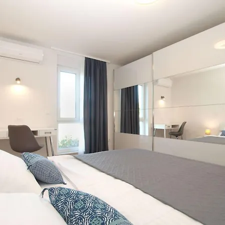 Ferienvilla Mit Privatem Pool By Interhome Vakantiehuis